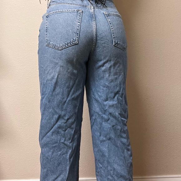 Forever21 premium light blue jeans - Picture 7 of 7